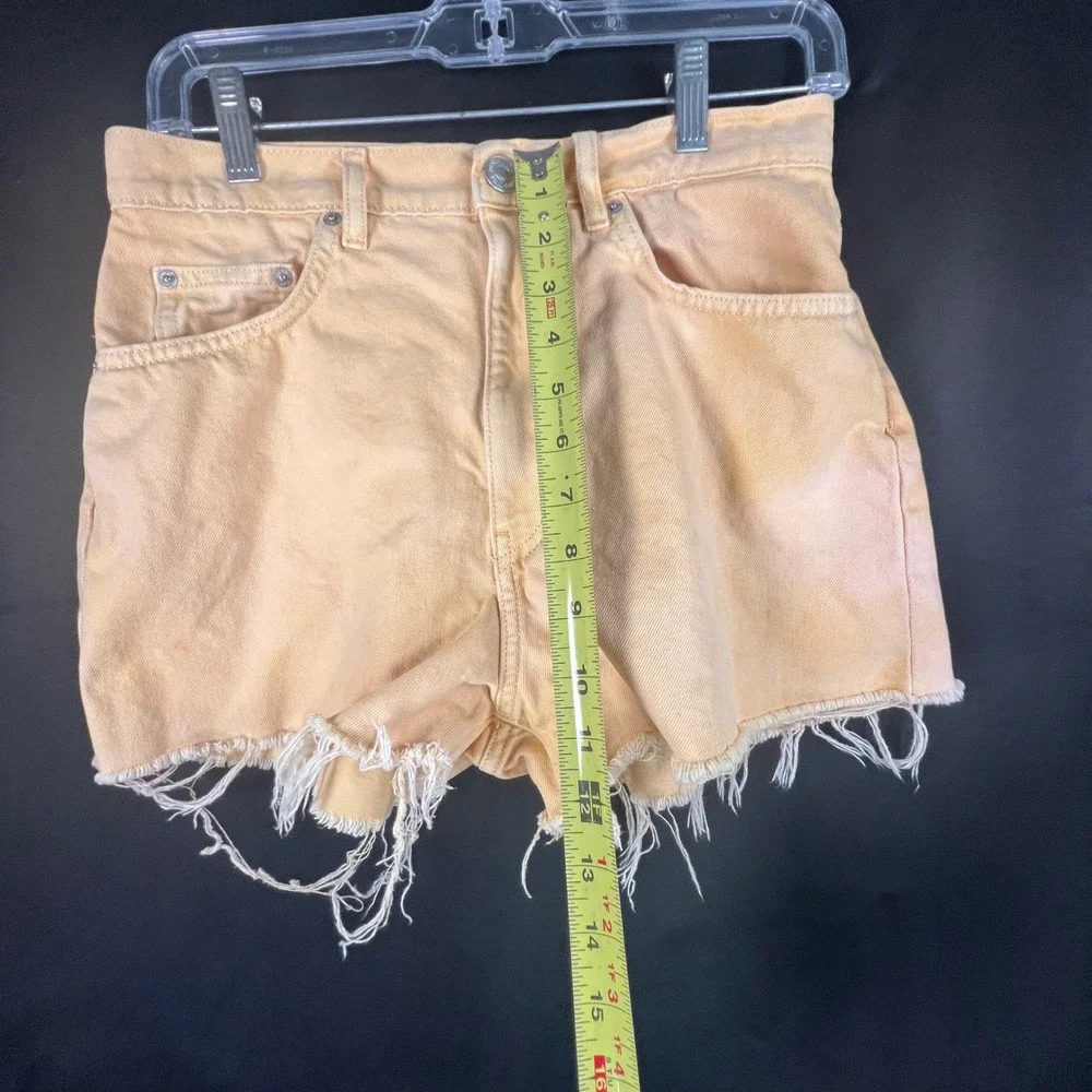 Zara Womens Peach Orange High Waisted Distressed Denim Shorts Frayed Hem Size 6